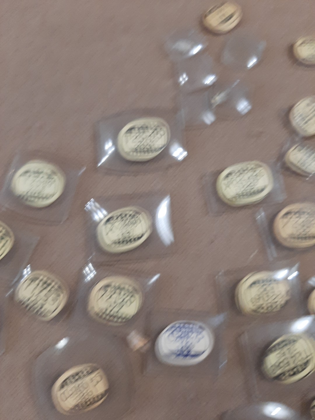 LOT OF 60 PLUS B B GLASS WATCH CRYSTALS WATCHMAKER REPAIR PLUS BOXES