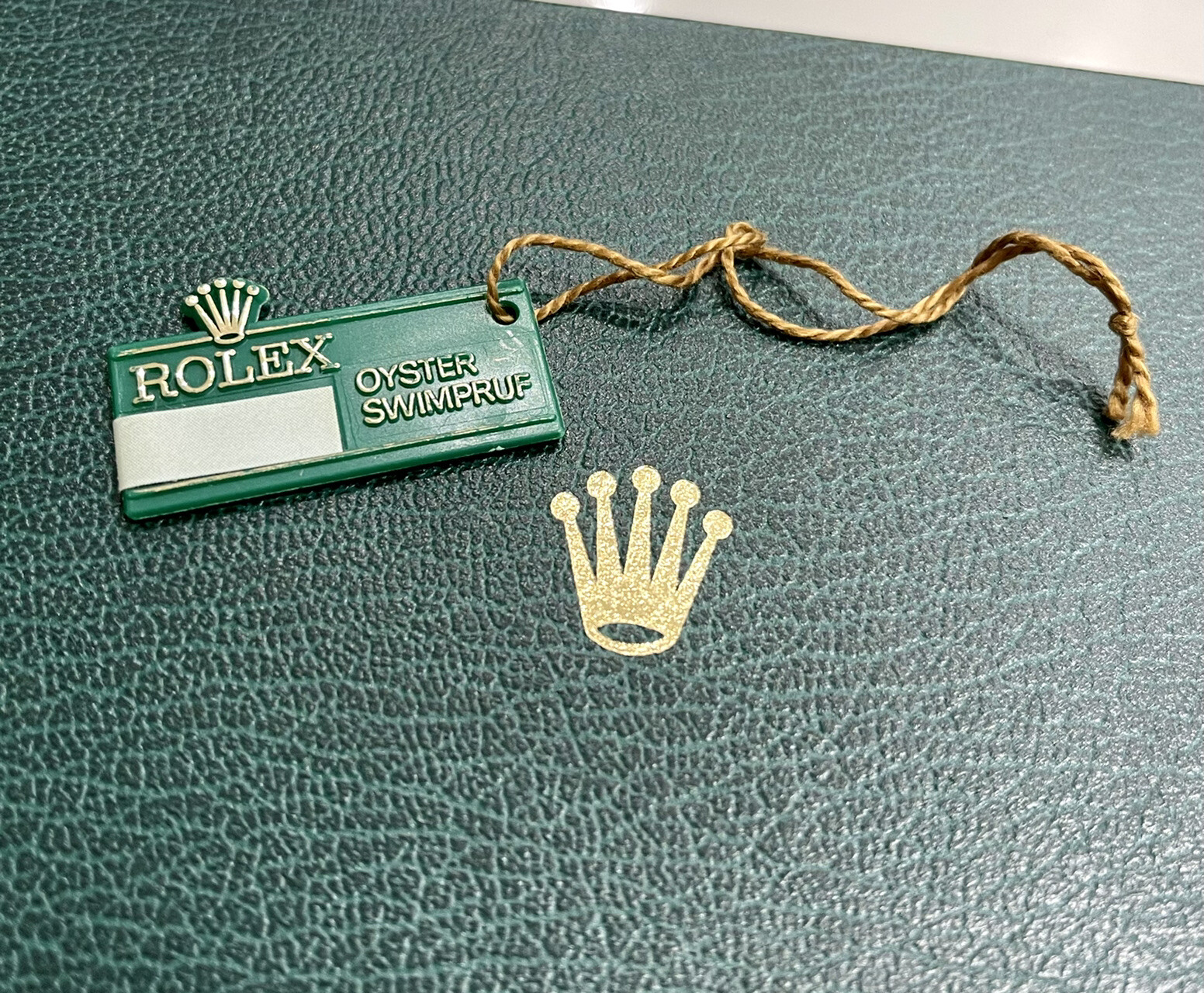 Vintage GENUINE Rolex Oyster Swimpruf watch Hang tag 70s-80s Big Crown Green
