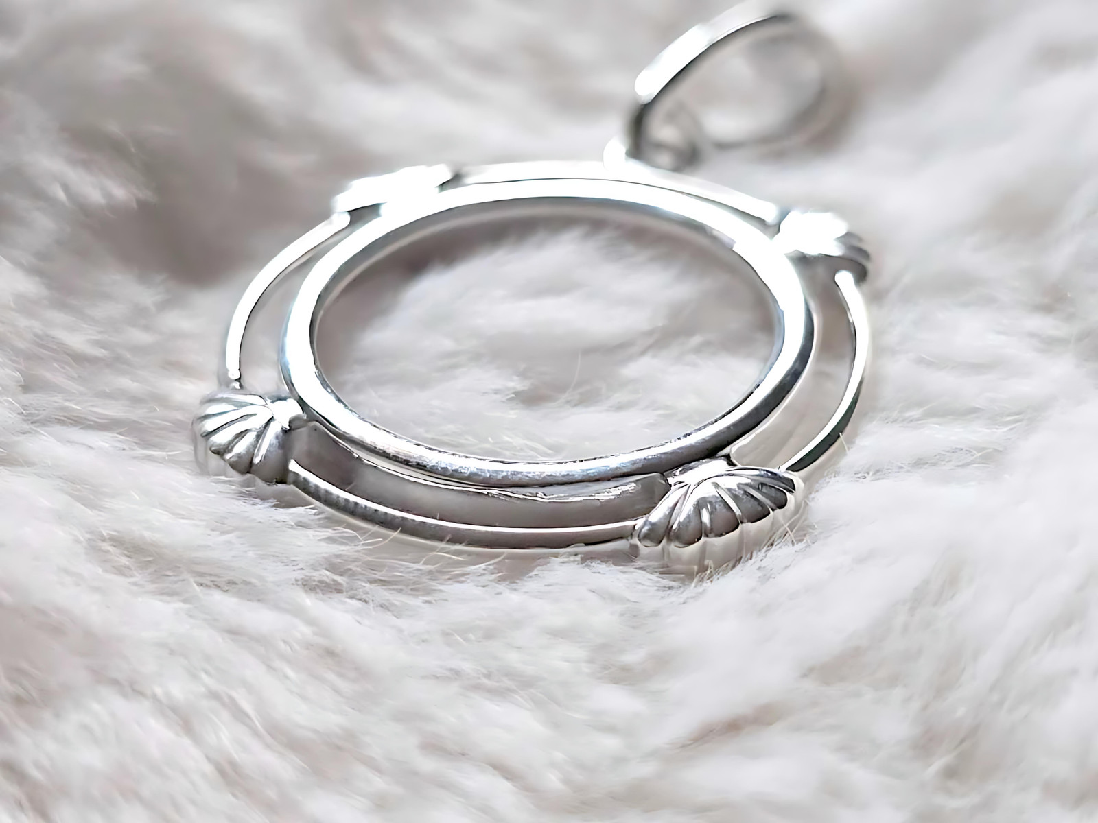 925 Sterling Silver Prong Back Clamshell Edge Bezel for 19mm Penny 1 Cent Coins