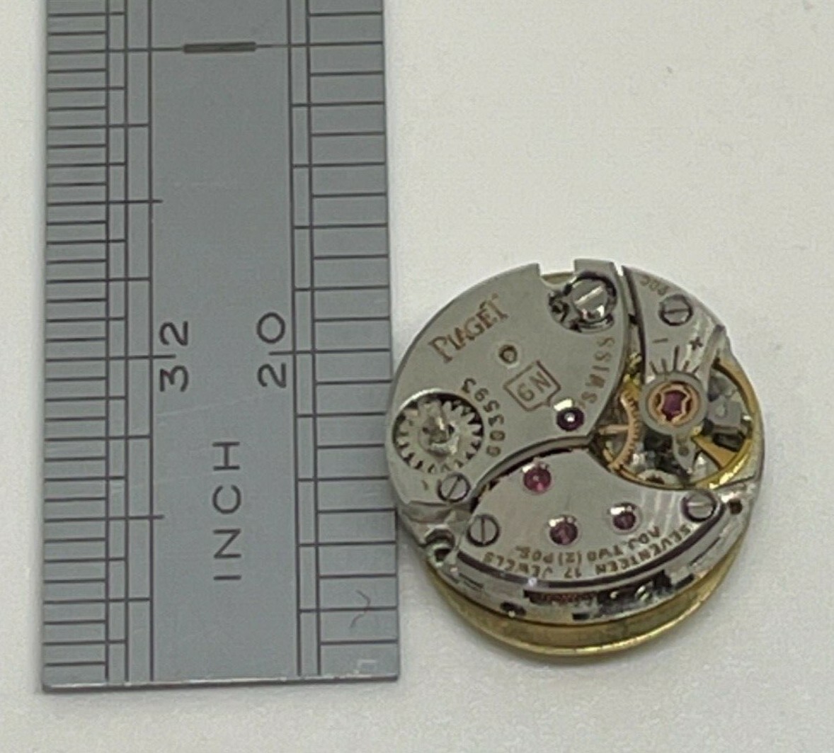 PIAGET 6N BACKWIND MOVEMENT Swiss 17 Jewels Two Positions