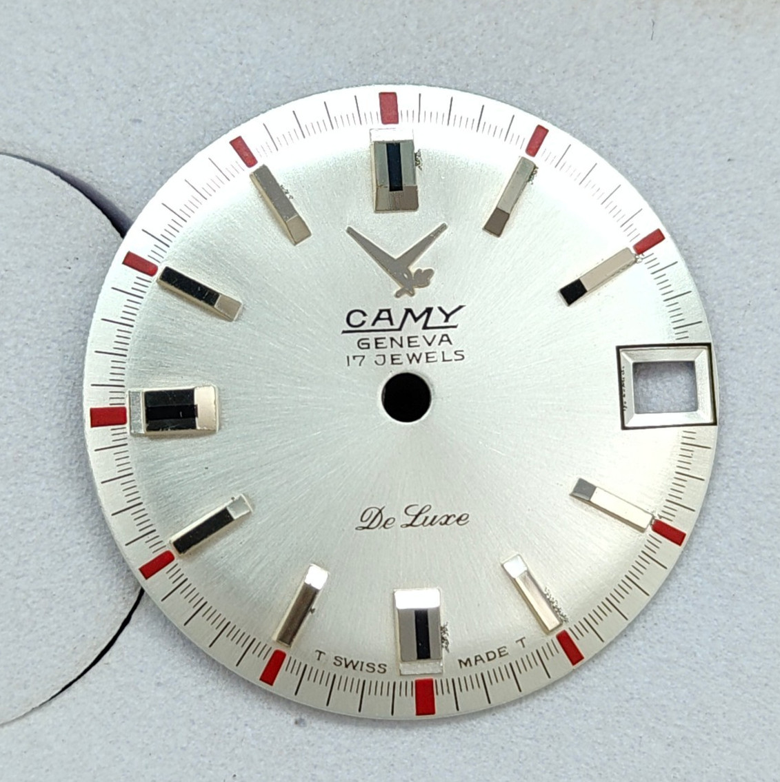 CAMY GENEVEDE LUXE DATE SWISS 26mm UNUSED Cal. ST96 DIAL