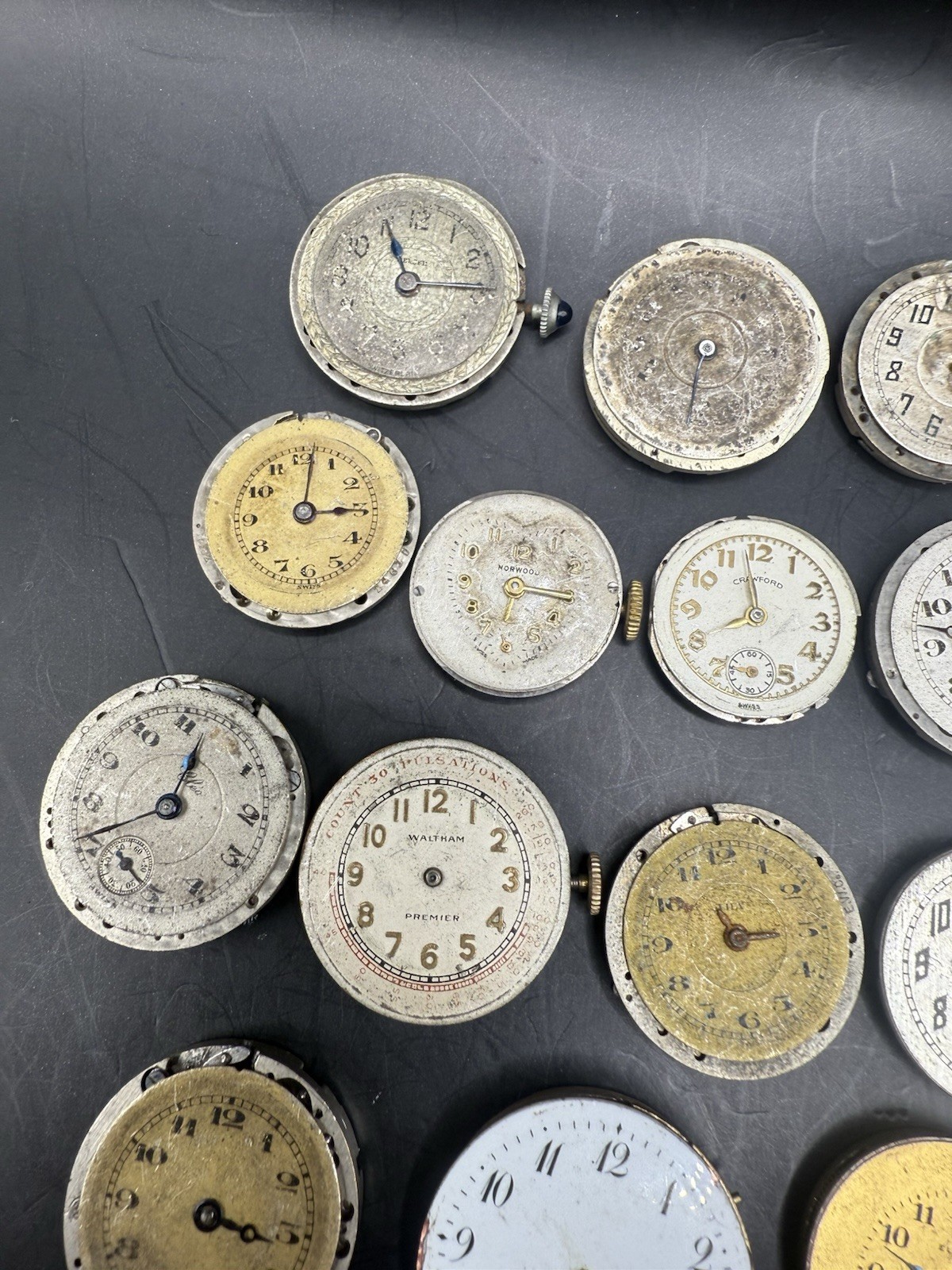 LOT of 36 Vintage Ladies Watch Movements & Dials For Parts/Repair Various Brands