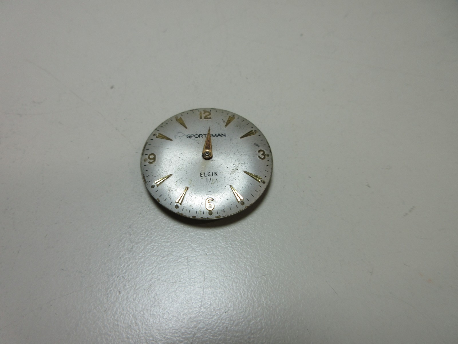 VINTAGE ELGIN SPORTSMAN MENS WRIST WATCH MOVEMENT WATCHMAKER PARTS #121