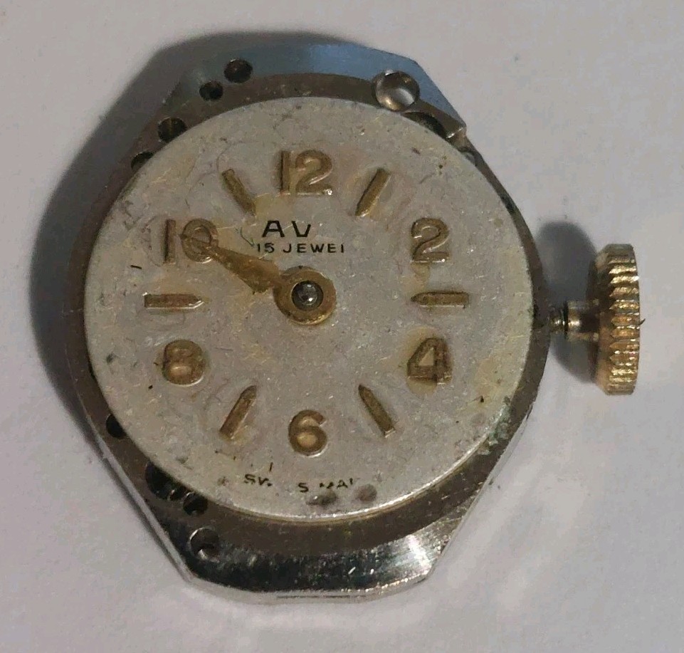 Vintage Avia 15 Jewels Ladies Mechanical Watch Movement (Balance Is Okay)