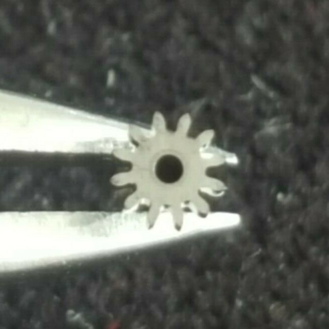 Longines Caliber 370 Part Number 240 (Canon Pinion)
