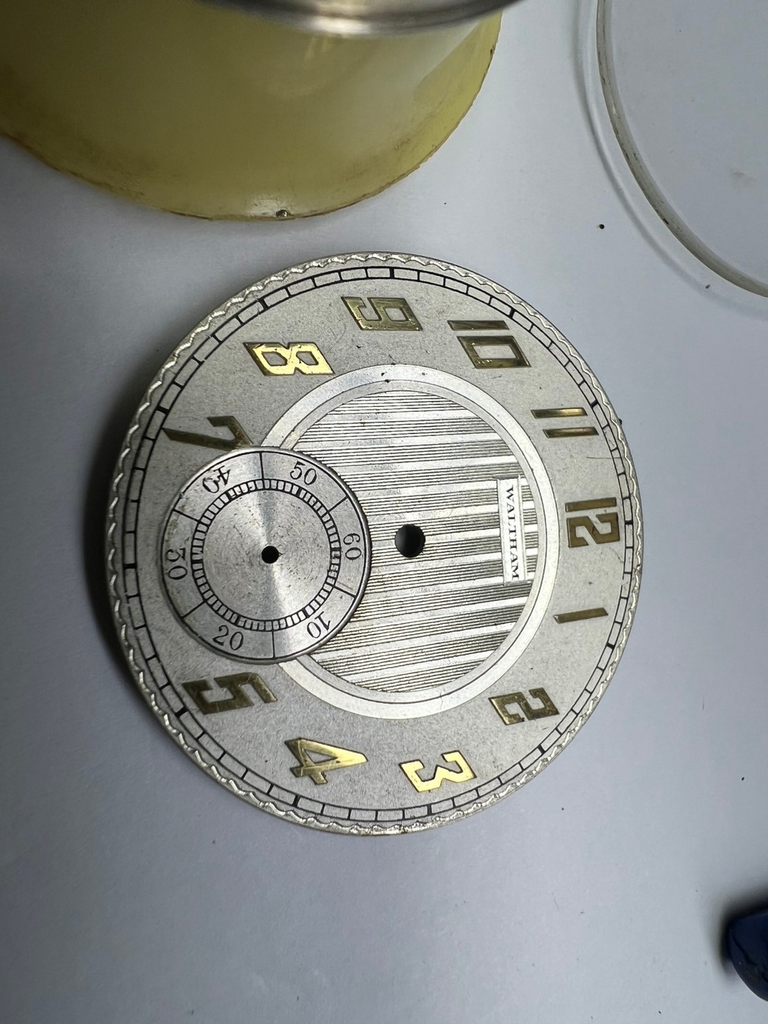 147. Waltham 12 s 7 J Y 1928 grade 210 model 1894 movement part good balance