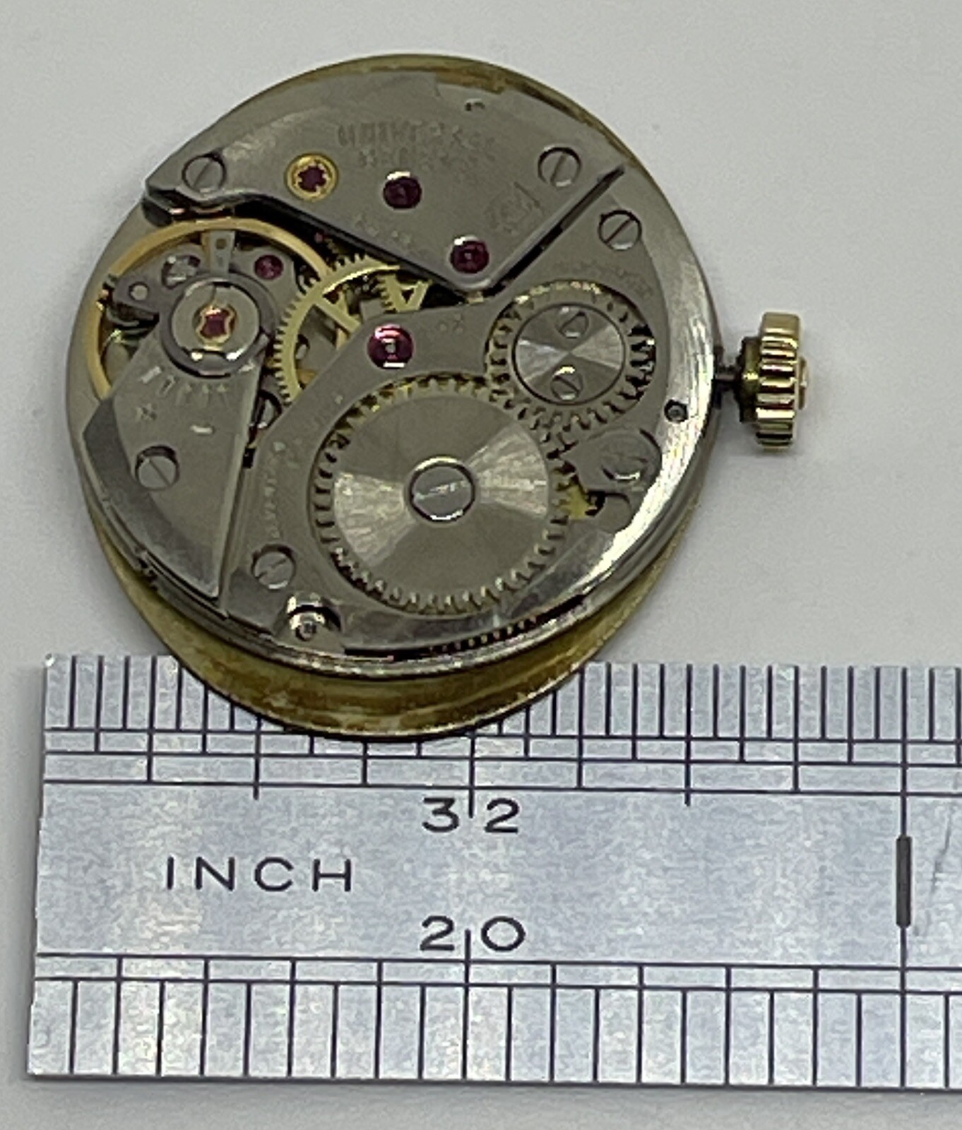UNIVERSAL GENEVE 42 MOVEMENT Swiss 17 Jewels Runs