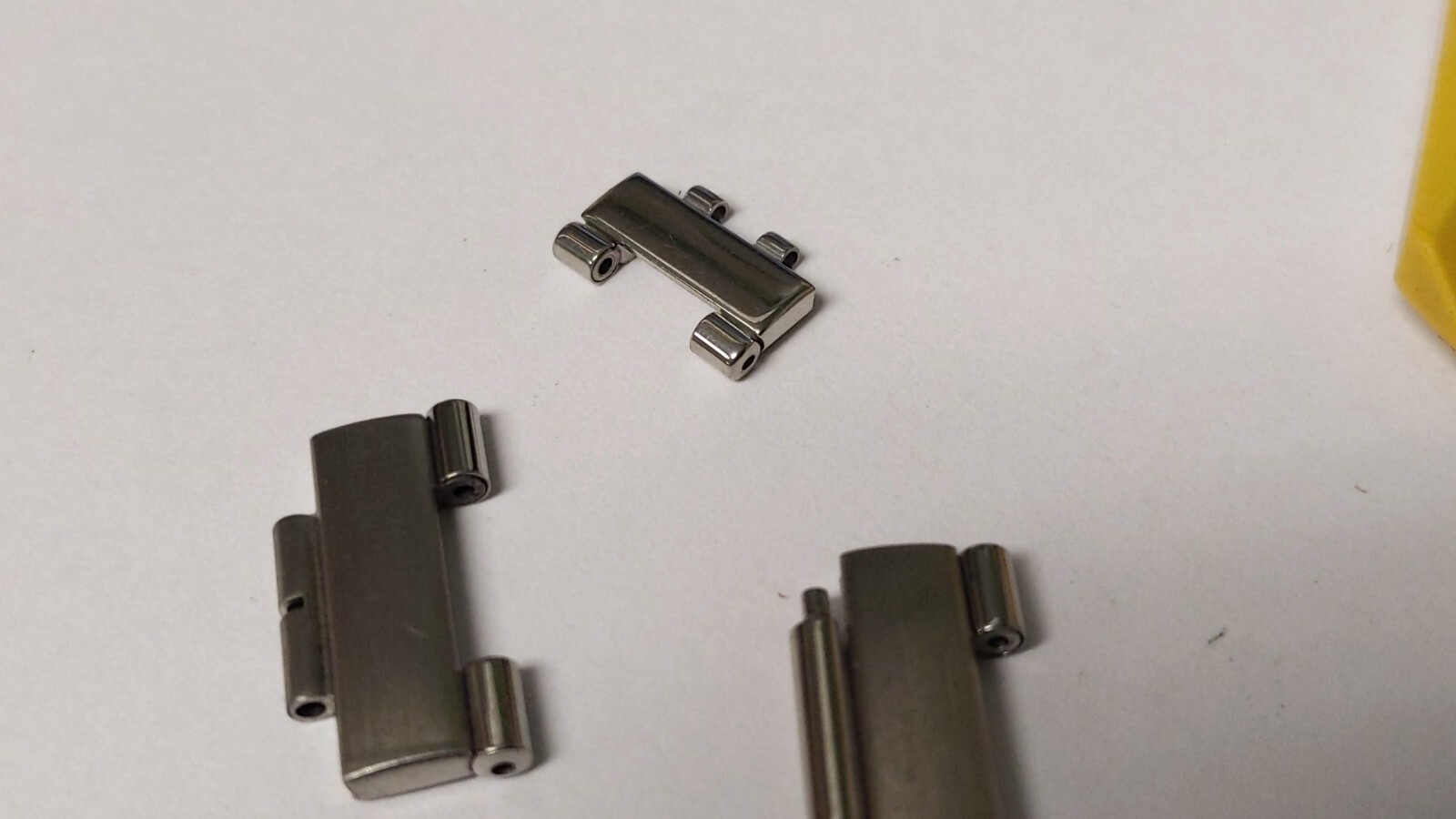 Omega LINKS S/S two pieces 18mm and one piece 12mm and clasp part. see photos. a