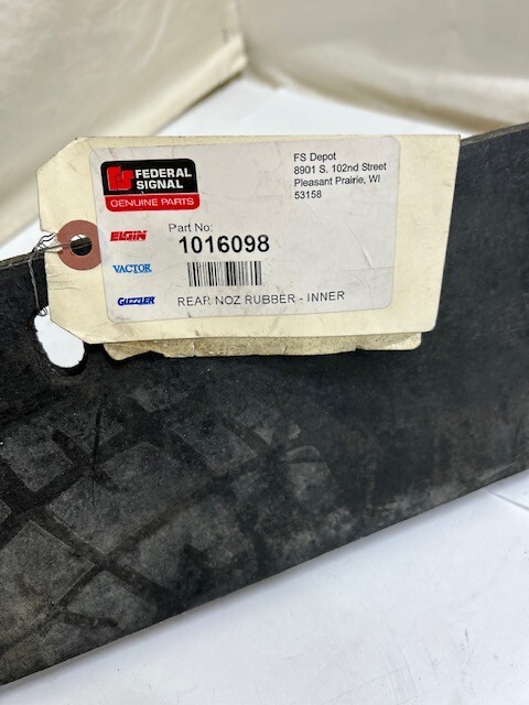 ELGIN 1016098 Inner Rear Nozzle Rubber, N.O.S., QTY. 2, FREE SHIPPING !