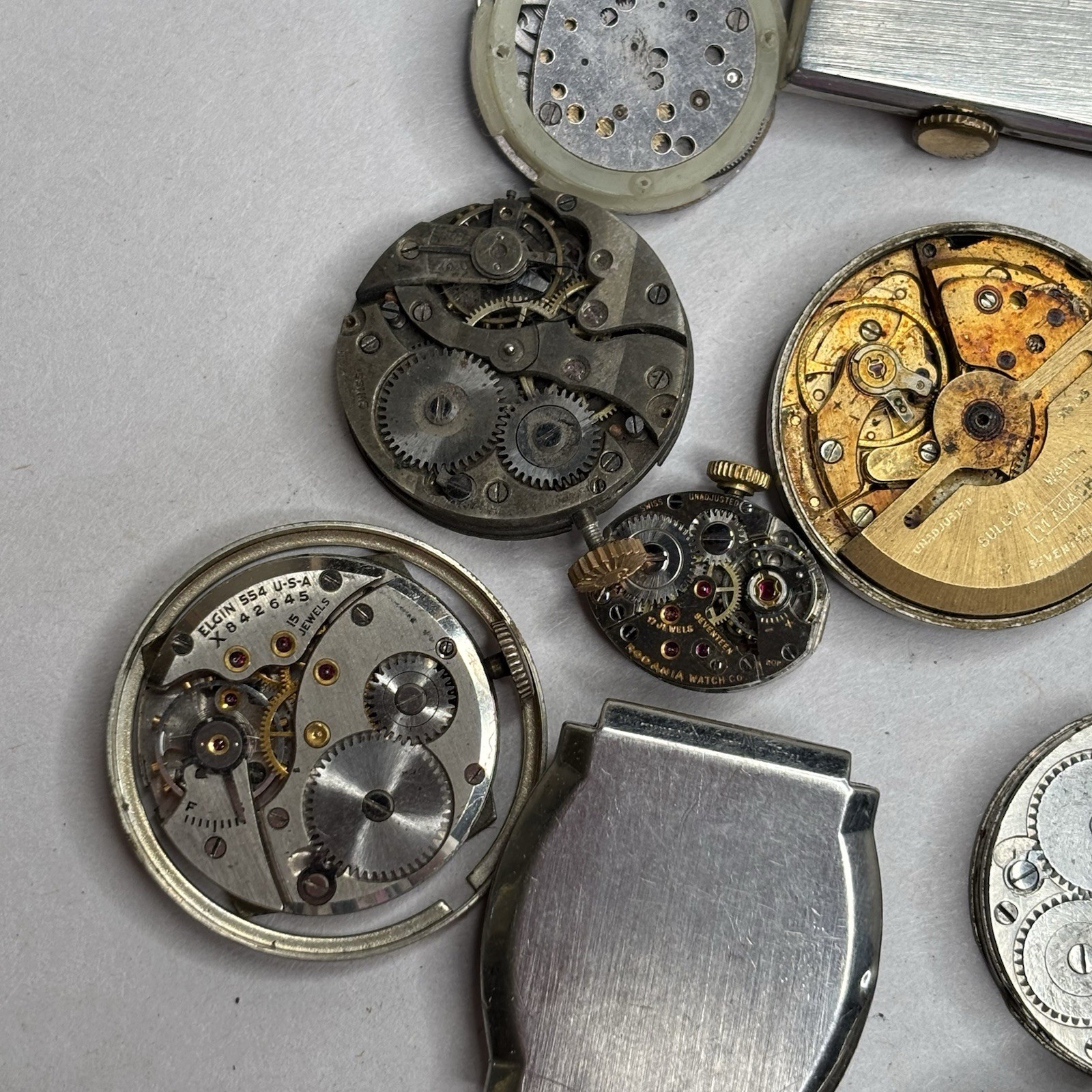 Broken Vintage Watch Movements Parts Lot – Bulova Automatic Waltham Gruen Elgin