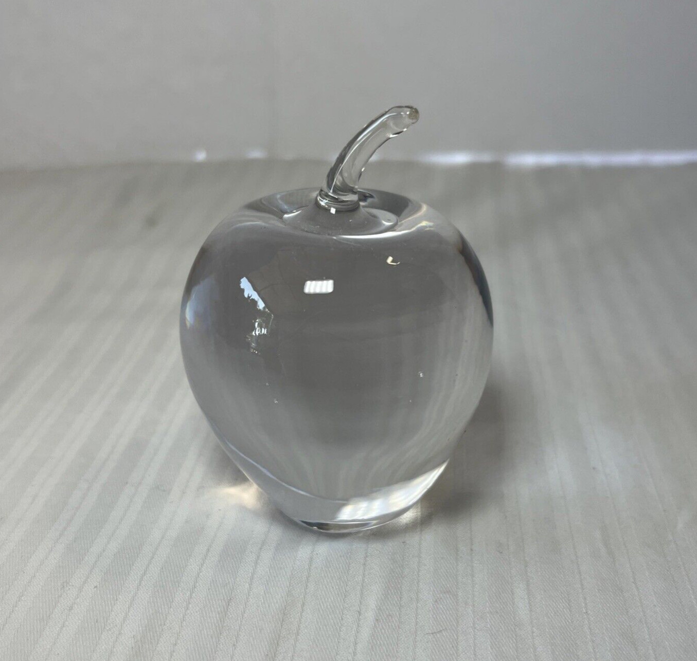 ACC Handmade Crystal Apple Paperweight 3’in Hand Blown Crystal.🍎🍏