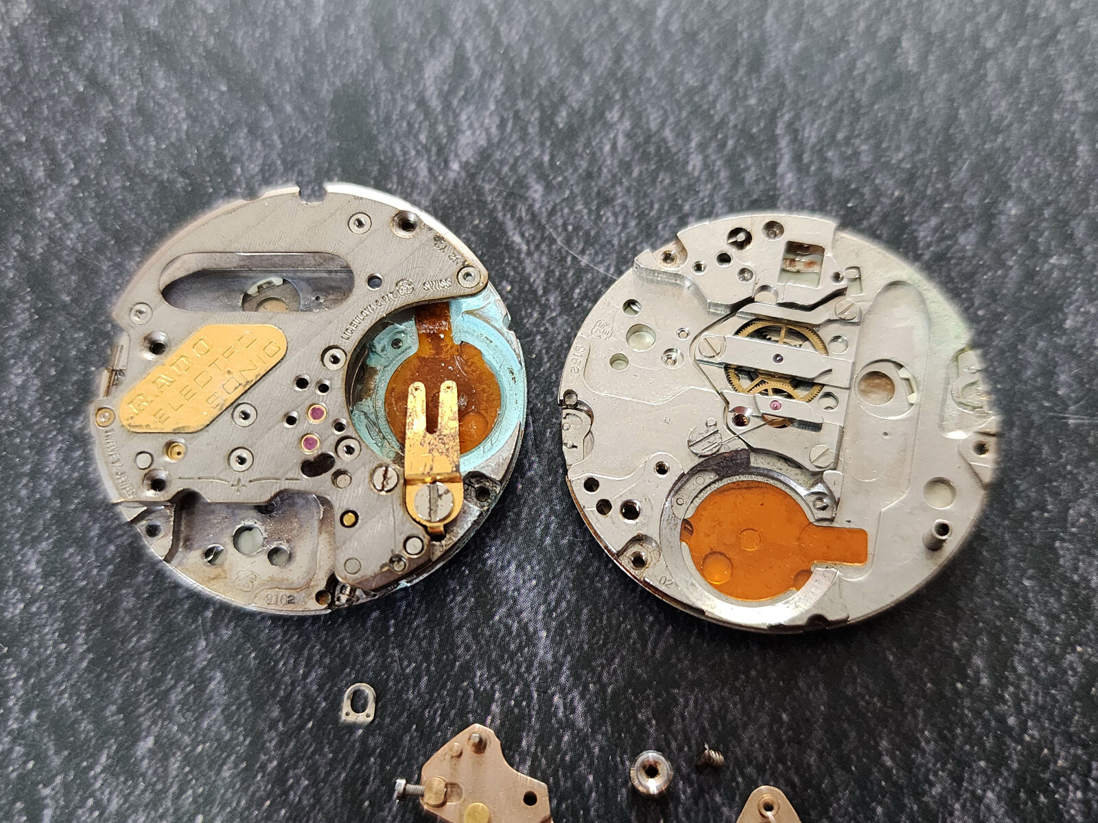 Lot 2 Rado movement electrosonic esa 9162 for Parts