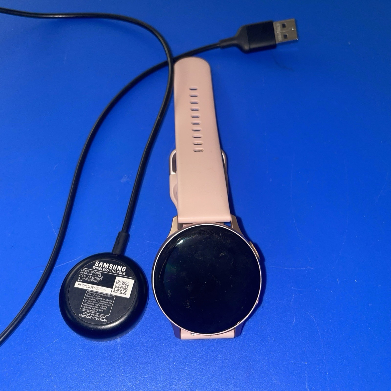 Samsung Galaxy Watch Active 2 Pink and Charger Size S/M – Works