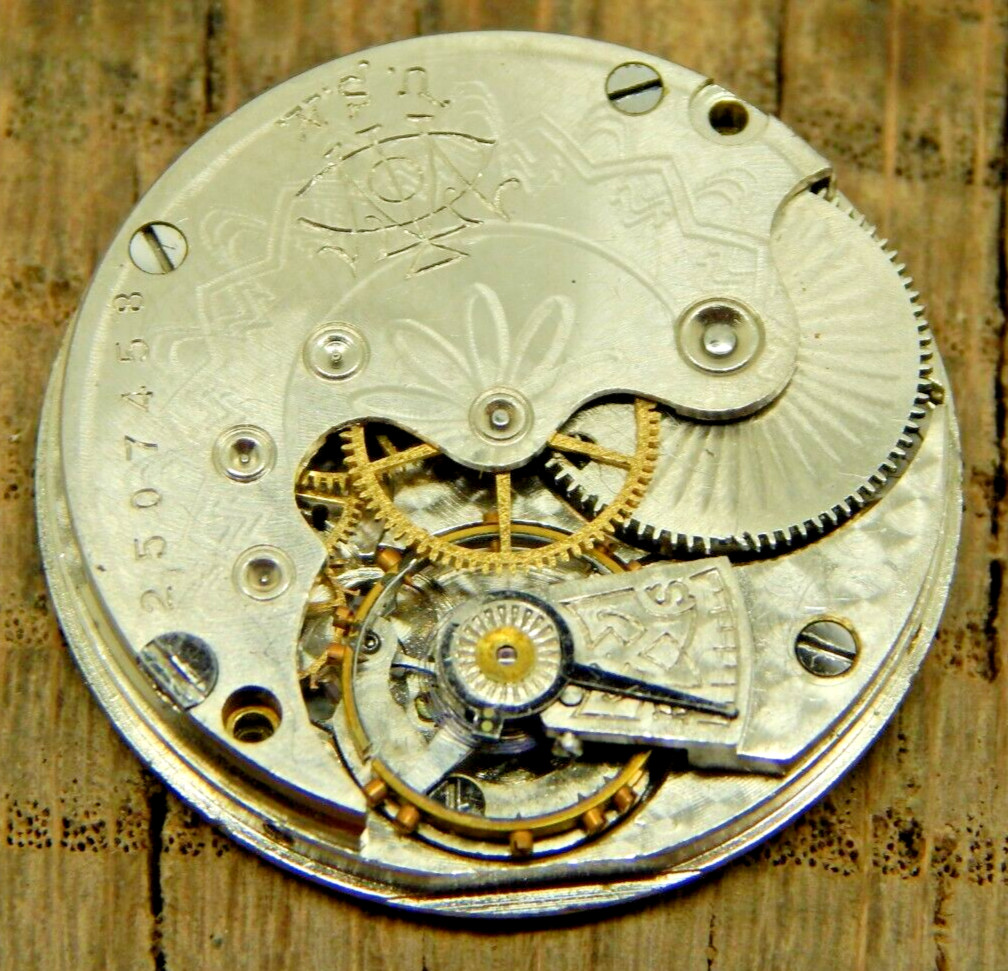 Antique Vintage Pocket watch movement Trenton 27.0 mm 3/0 size 3/4 plate
