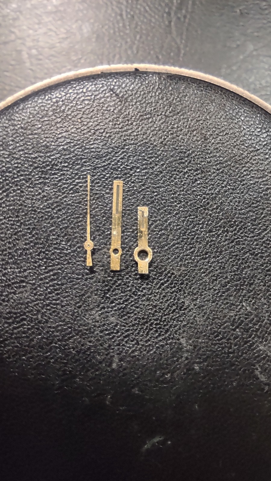 ENICAR AR167 Hands