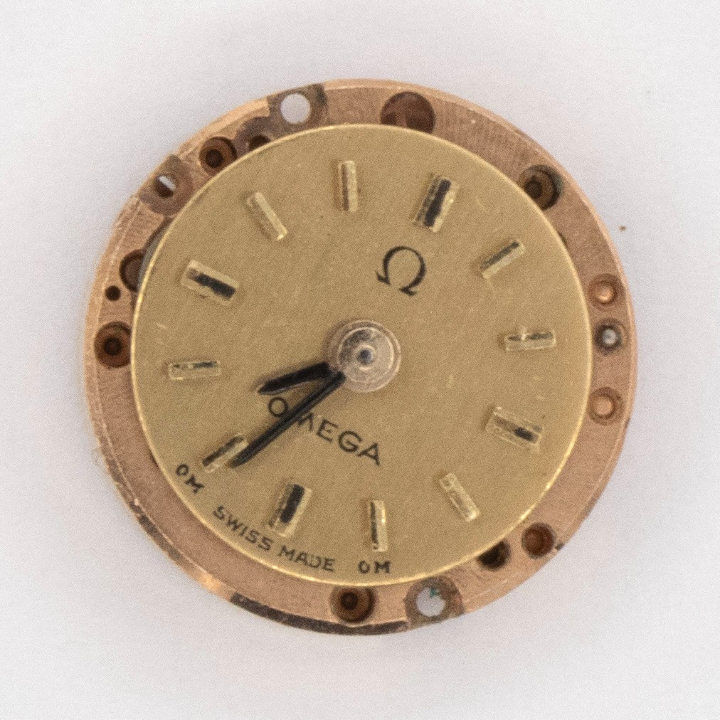 Vintage Omega Caliber 640 17-Jewel Backwind Wristwatch Movement