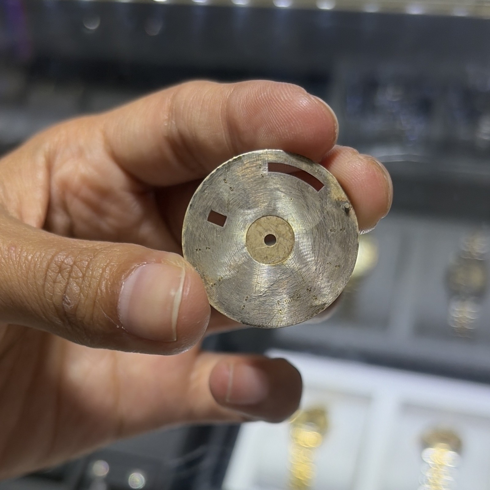 Rolex Day-Date 36mm Dial Gold Non-Numeric Hour Marks w/ DateWindow linen factory