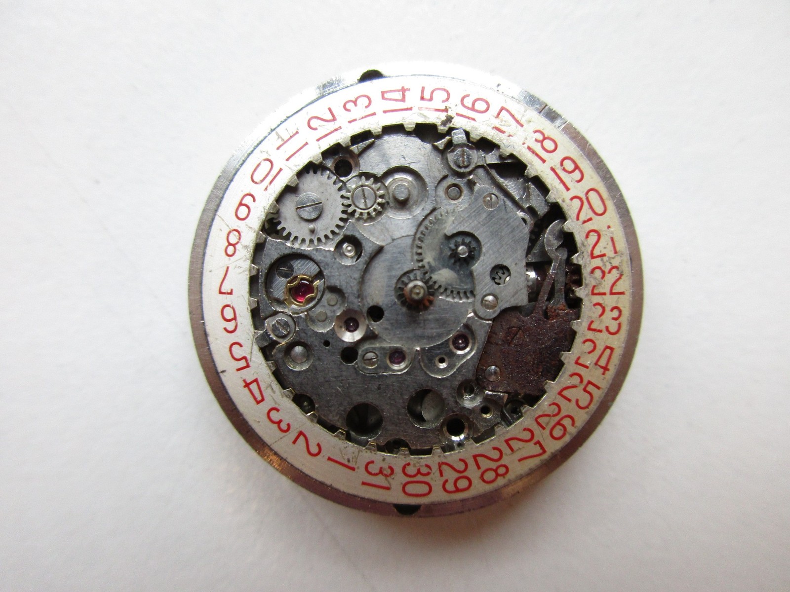 Enicar AR cal. 1011 Swiss vintage watch movement – balance moves – for parts