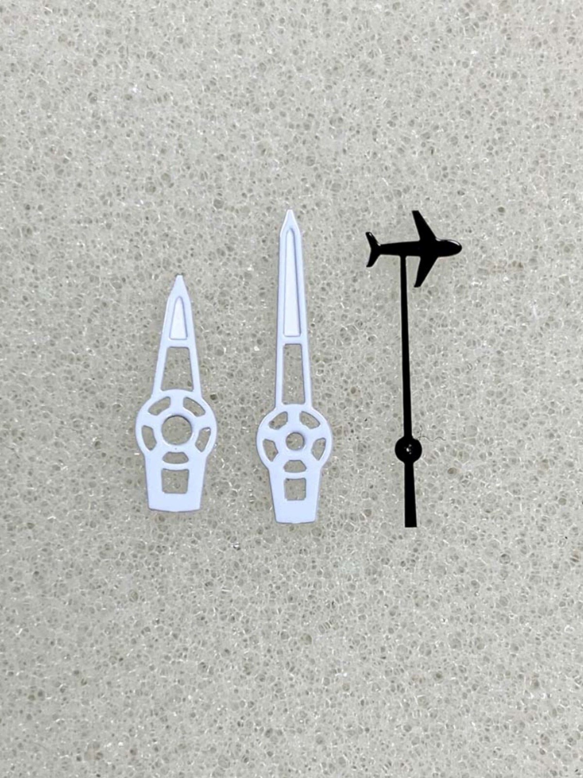 1Set Moving Airplane Flying Watch Hands For NH35 NH36 ETA2824/2836 8 x12x12.5mm