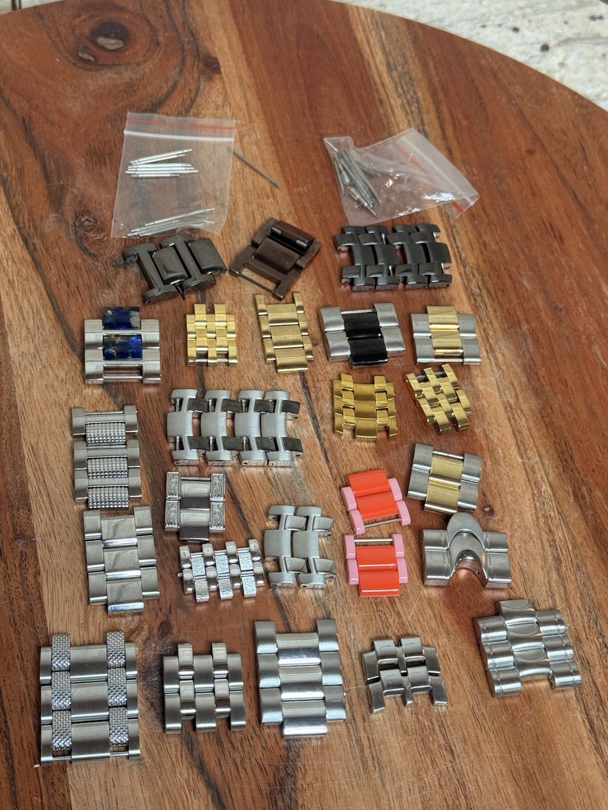 Lot- 30 Genuine Invicta Watch Bracelet Links Reserve Pro Diver Bolt Venom