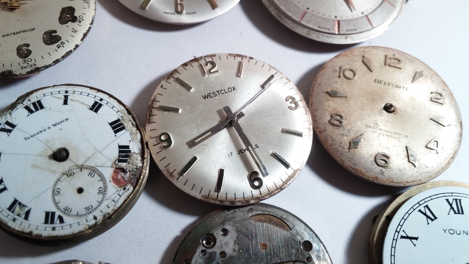 1 LOT of 9 Movements: Waltham France Young’s w/Dial crown, Belforte Q 17 Jewels,