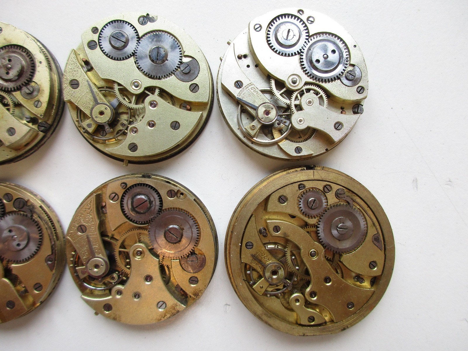 Pocket vintage watch movements – ø 40.5 – 43.2 mm – for use of parts