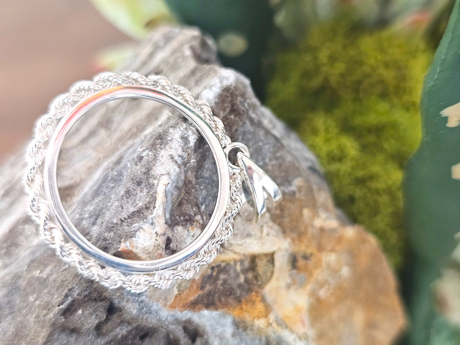 925 Sterling Silver Rope Edge Bezel for 22mm Nickel 5 Cent Coins