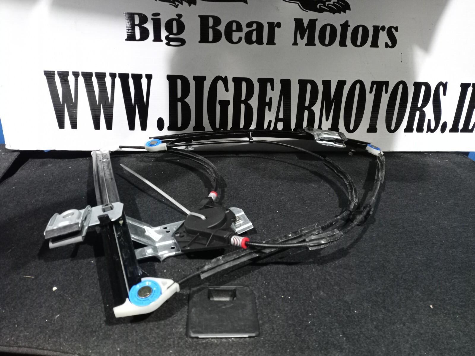Volkswagen Polo 1999-2001 6N Front Right Window Regulator (B10303)