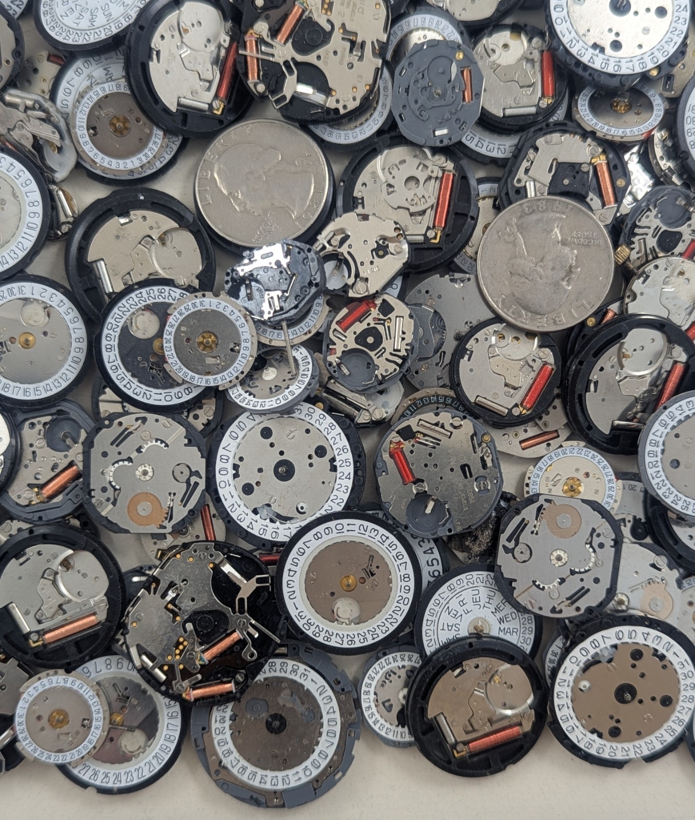 Over 200 Quartz Watch Movements R35