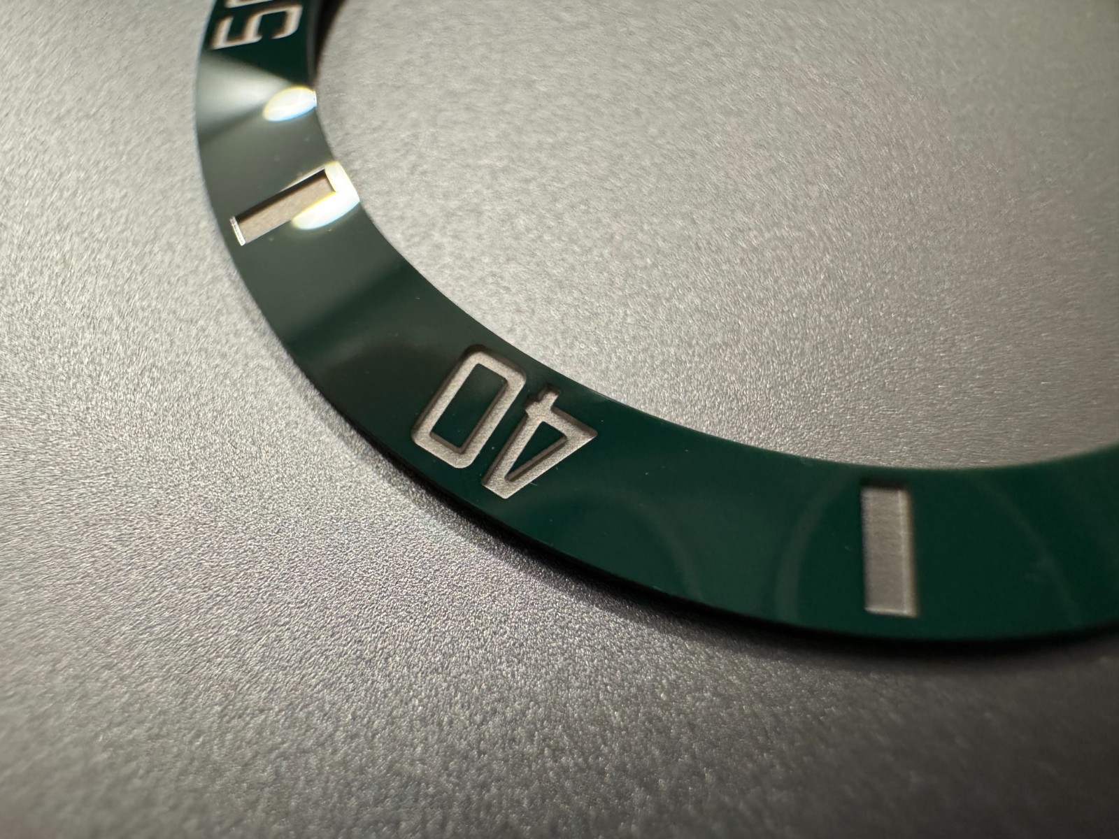 Custom Made Green Watch Bezel Insert Fits Submariner 40 mm Rolex Hulk 116610LV