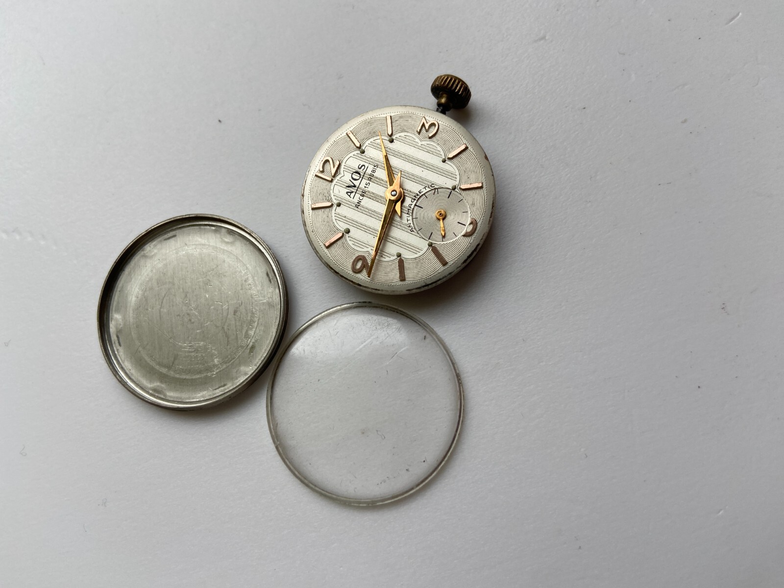 VINTAGE MEN WATCH FOR PARTS WORKING AVOS 15 RUBIS FR FE 233-60 EBAUCHE CUPILLARD
