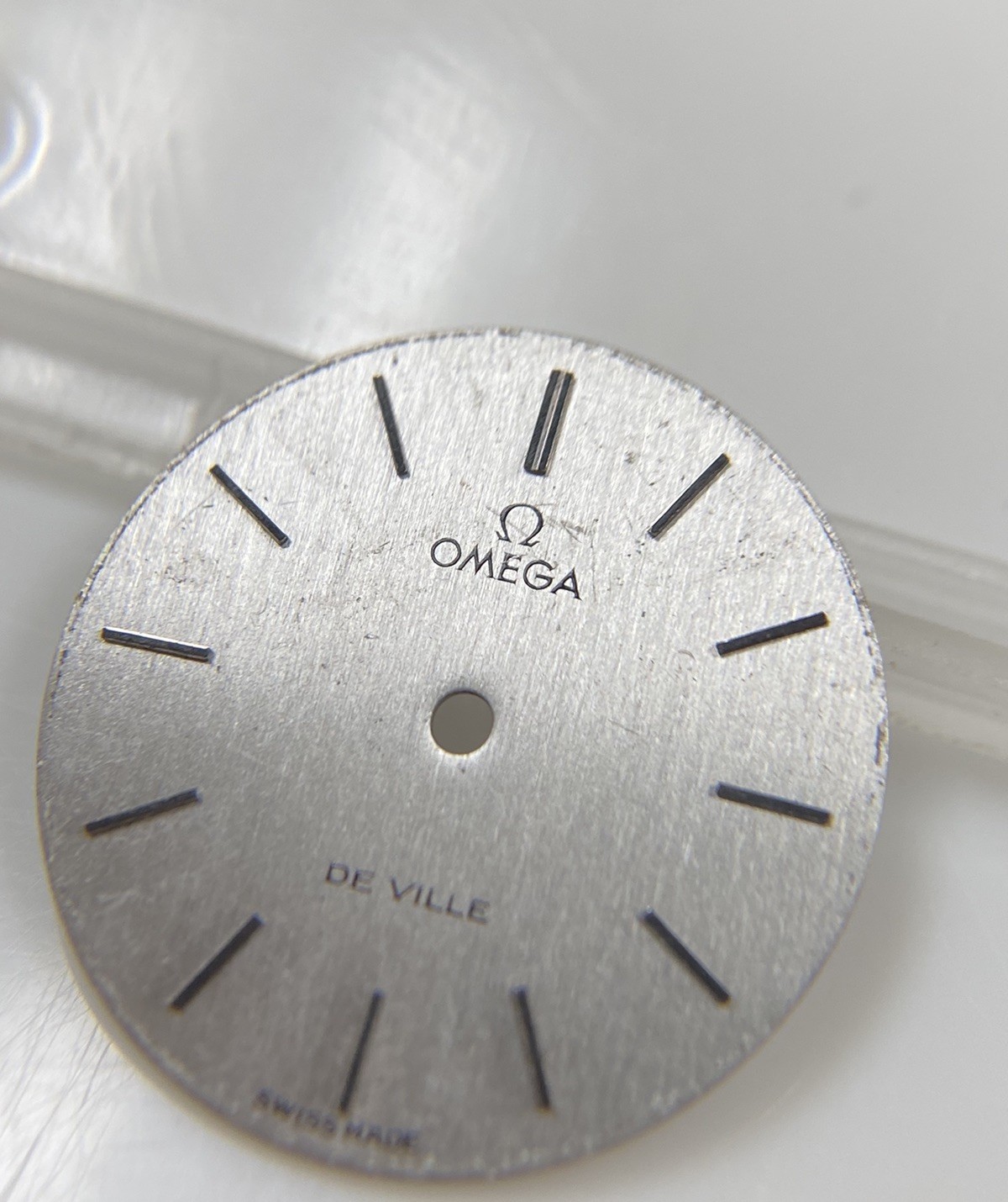 Original Vintage Omega De Ville Caliber 625 Silver Linen 20.5mm Dial