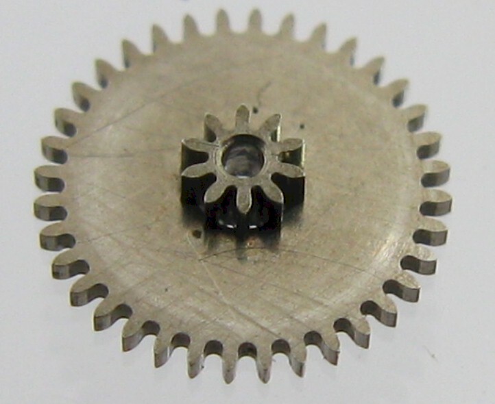 vintage LeCoultre 910 & 911 watch movement part 260 minute wheel