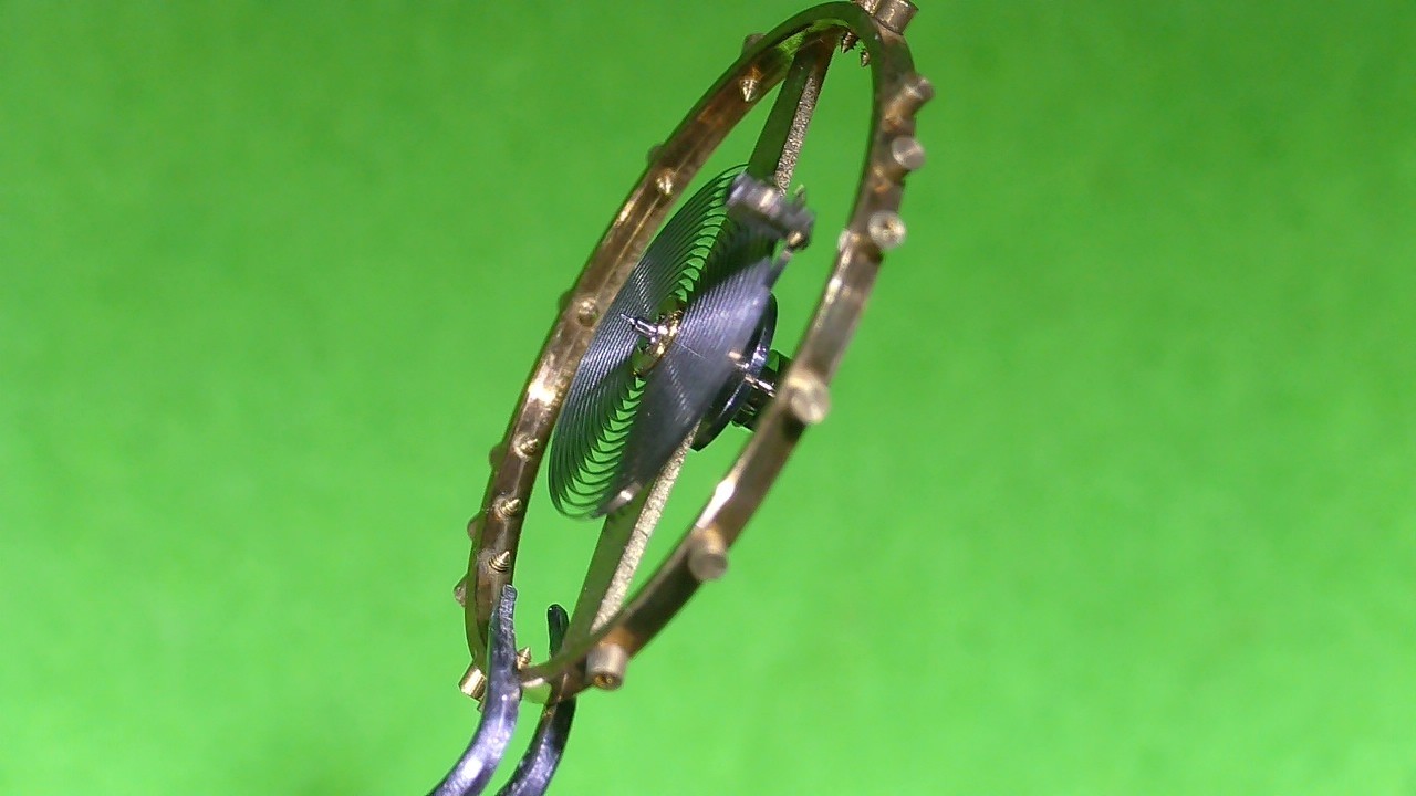 Complete Balance Wheel With Screw For LIP R-40 – Axis Height: 3.97 mm