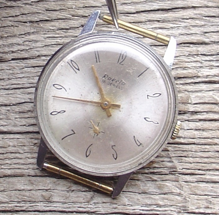 Vintage Llaudia (Europa) 2 jewels Light Brown Travel Alarm Clock Germany