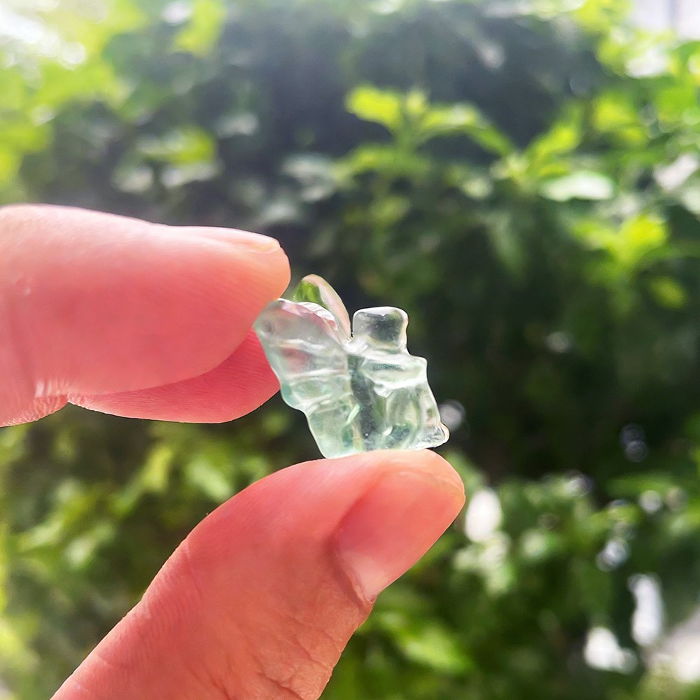 5-20pcs Mini Natural Fluorite Quartz Crystal Random Hand Carved Healing Reiki