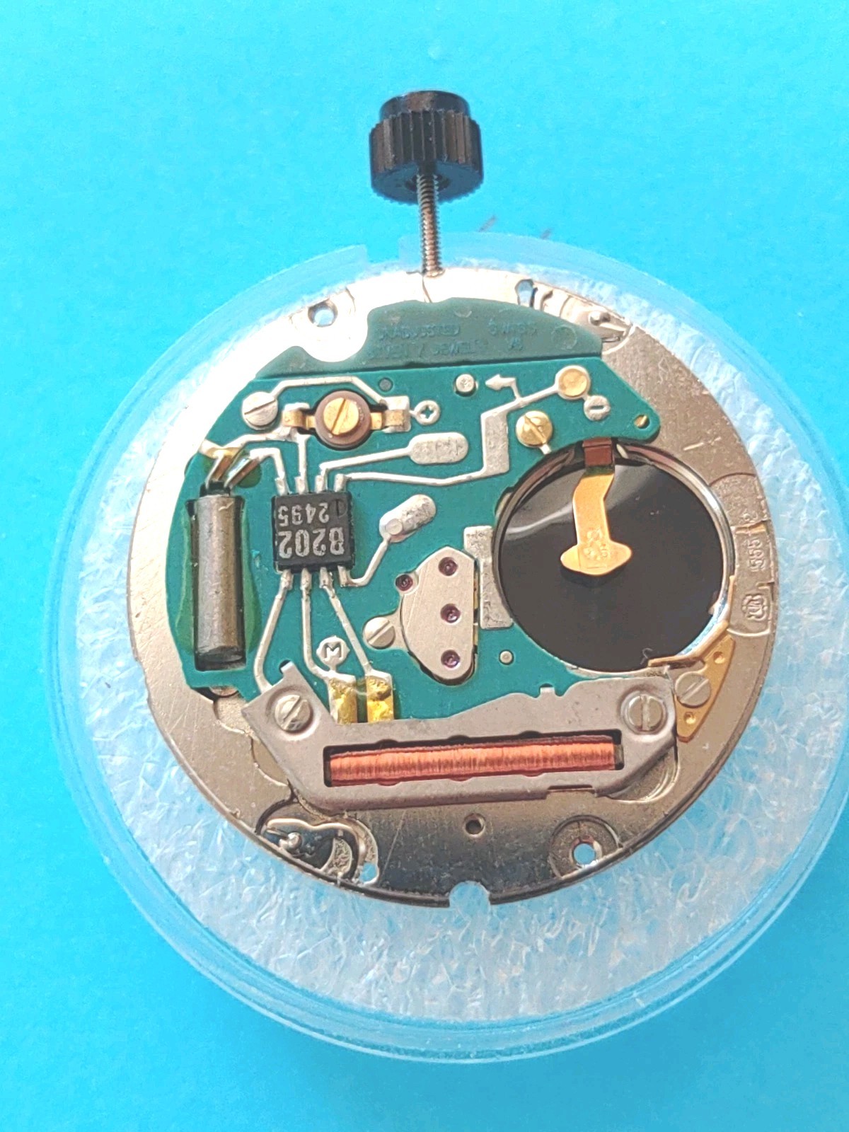 ETA 555.112, 11.5″‘ 7 JEWEL QUARTZ DATE@3 MOVEMENT. NOS. SETS AND RUNS 24 HRS.