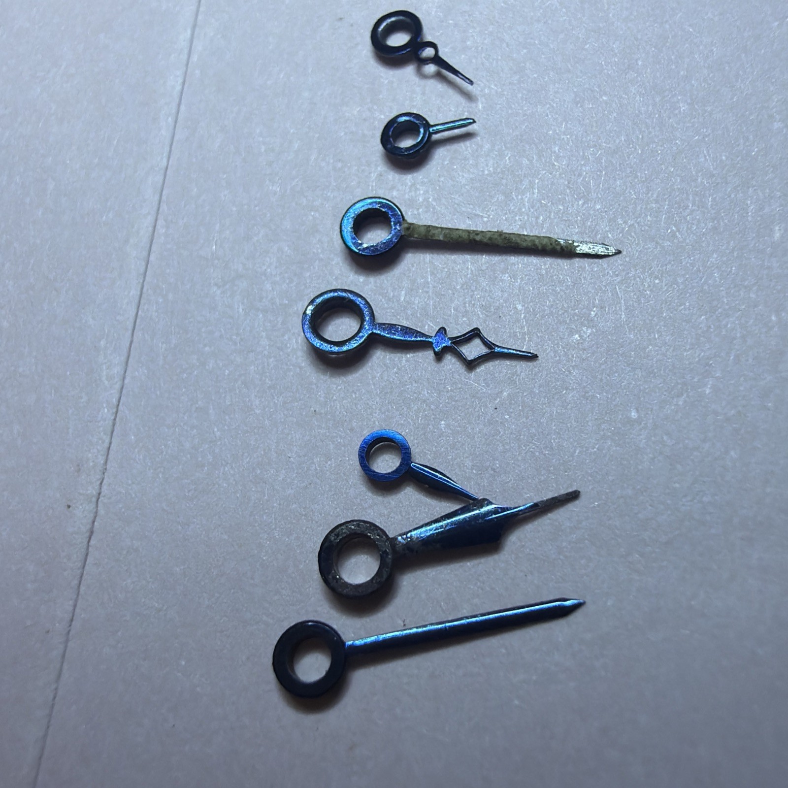 Lot #1 – 12 Blue Hour Hands – Assorted Sizes