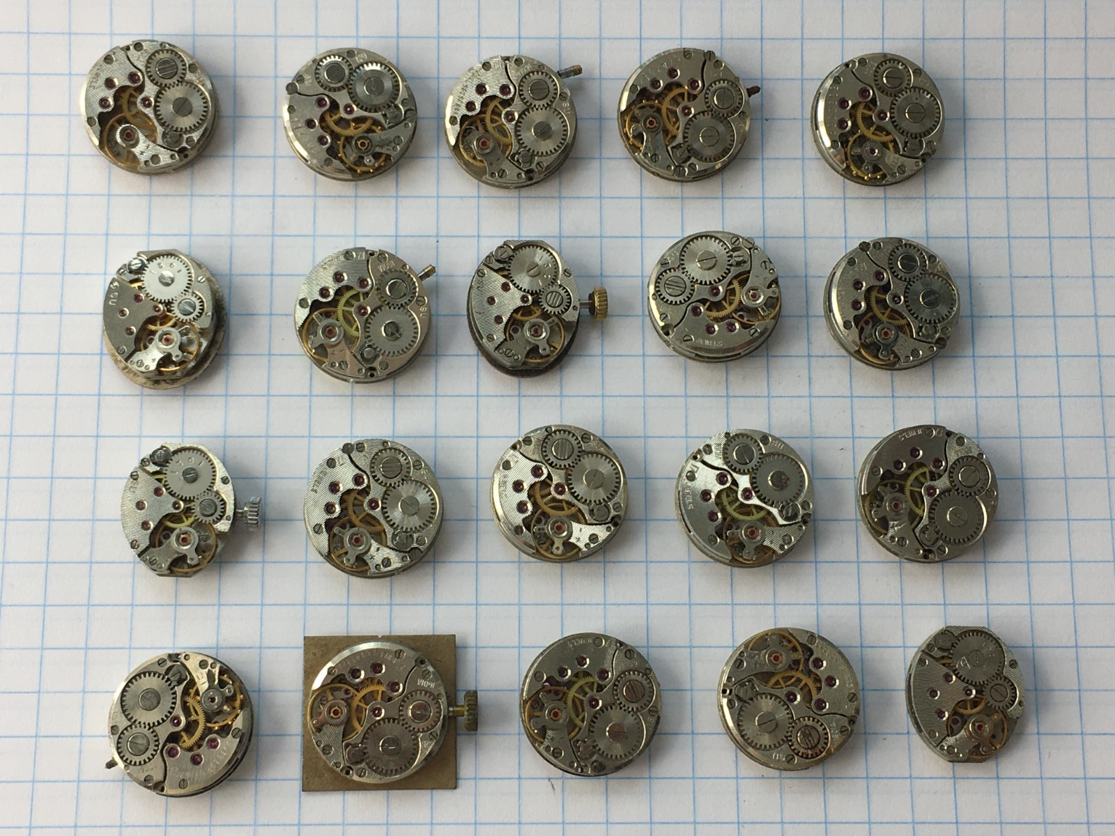 MOVEMENTS (20pcs) FOR Women’s WRIST WATCH Chaika Vintage USSR for parts