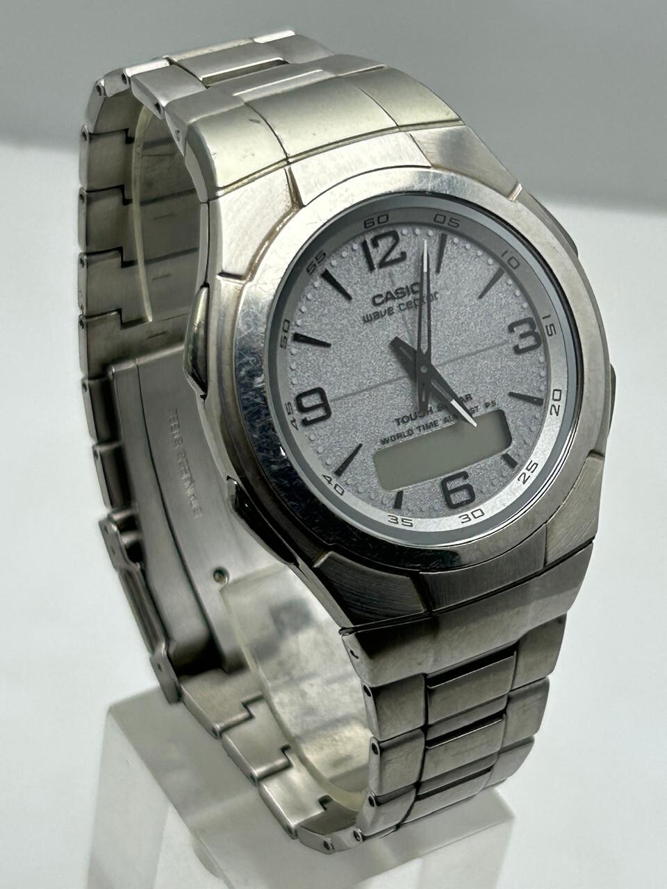 Vintage Casio Wave Ceptor Tough Star Quartz Men’s Wrist Watch(For Parts)