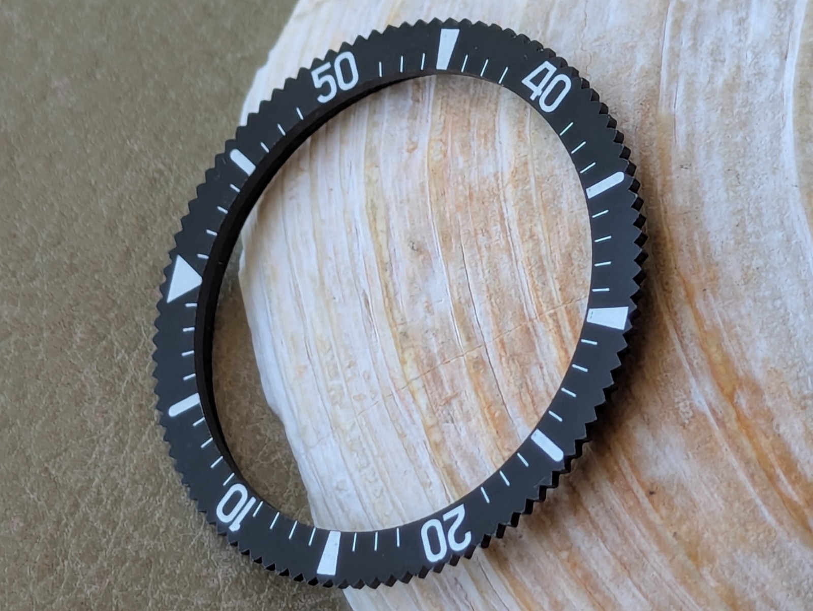 Vintage 1970’s Bulova Caravelle ‘B174’ Diver Countdown BEZEL FOR 7085 CASES ONLY