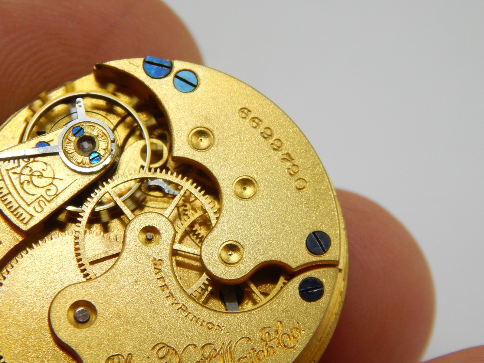 Antique Pocket watch movement Elgin 117 Model 2 6 size 7 jewel Hunting Running