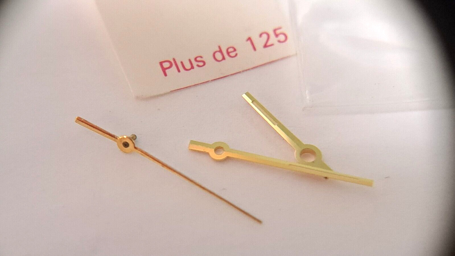 Genuine Rolex 1570 (14-241)Yellow HOUR, MINUTE and SECOND HAND SET. Green Lume,