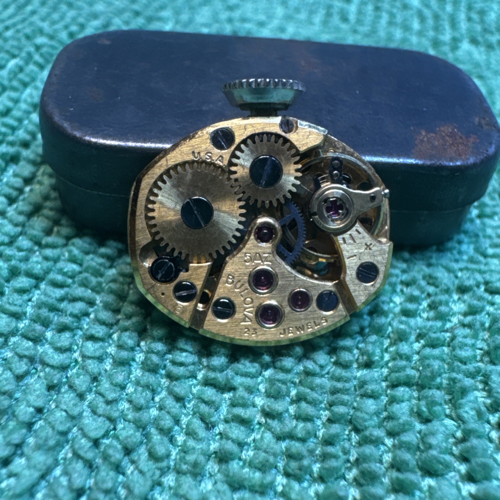 Bulova 5AZ Cal Swiss 23Jewel Movement, Gold Tone, Running