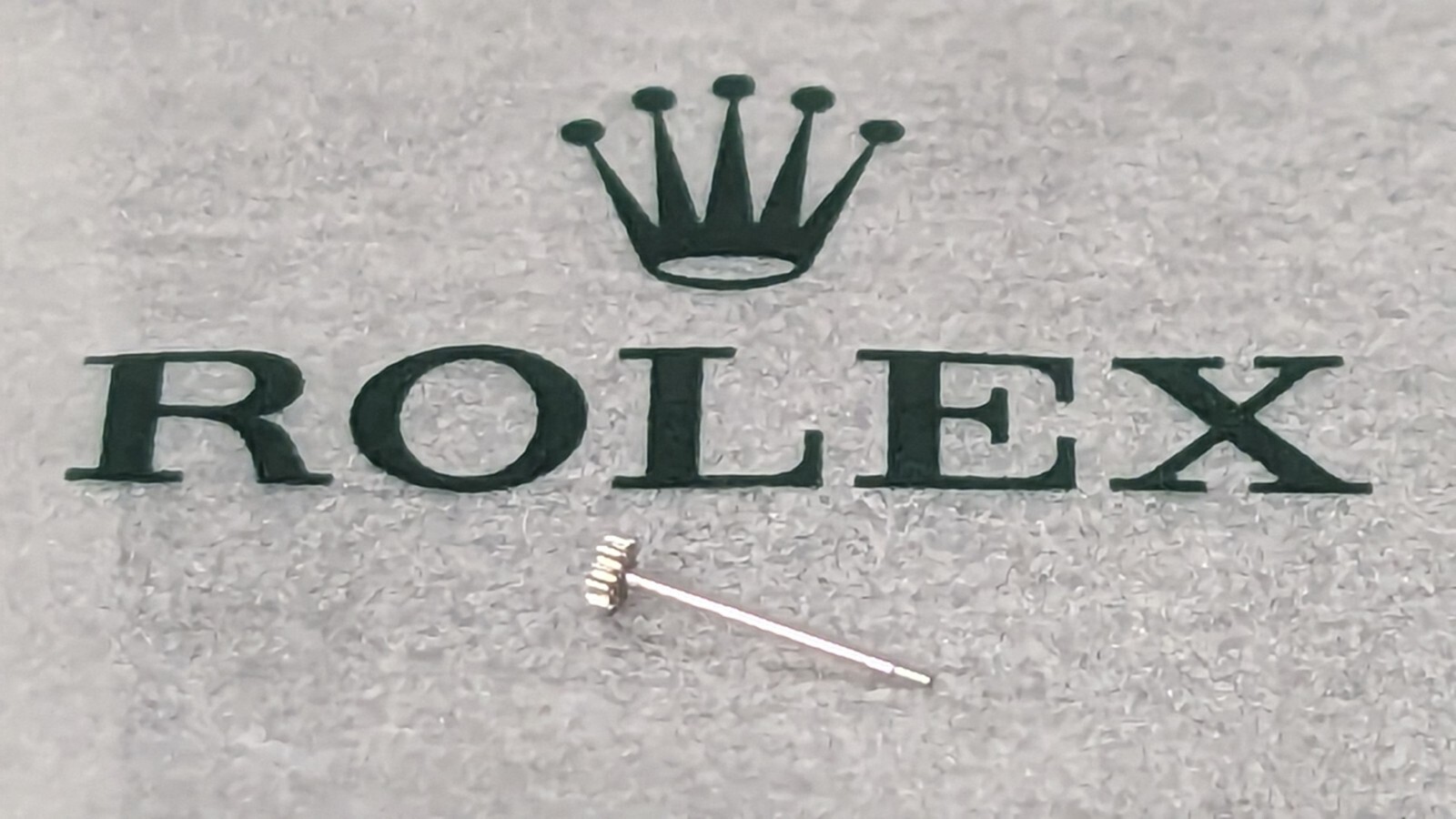Genuine Rolex Caliber 1530 1575, #7838 Centre Second Pinion(5.46mm)New Old Stock