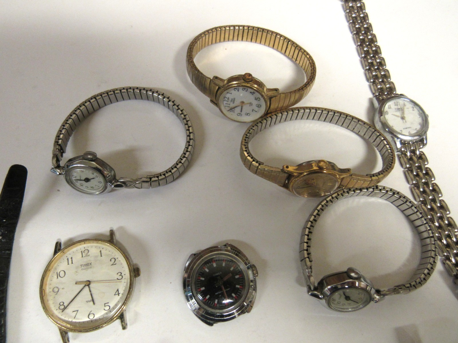 Vintage Timex Lot of Men’s and Ladies Watch Parts Lot