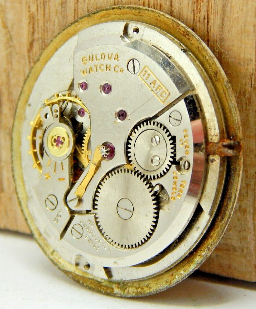 Ventage 1962 Bulova 11AFC 17 jewel men’s wrist watch movement with dial and stem