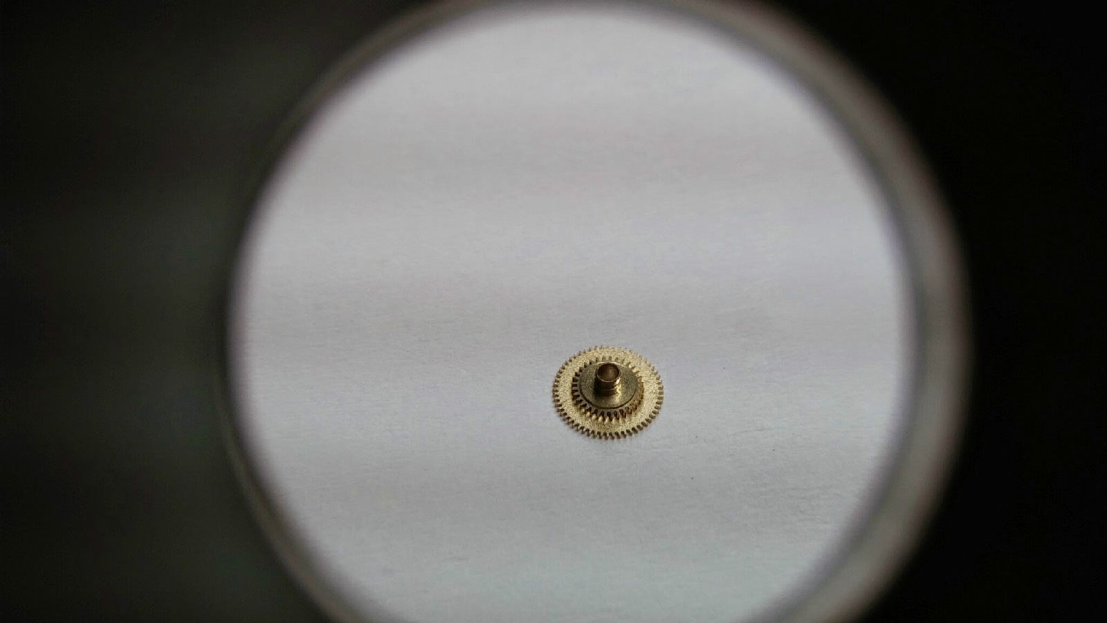 Genuine ROLEX 3035 5046 hour wheel – open for watch repair