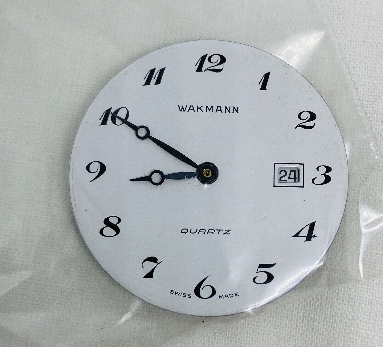 Wakmann Watch Movement Quartz Calendar Parts 870111 36mm Vintage RARE Nice Dial