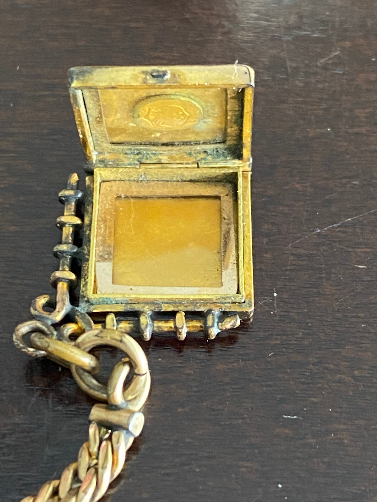 VINTAGE SIMMONS 11 INCH POCKET WATCH CHAIN, YELLOW GOLD FILLED WITH LOCKET FOB